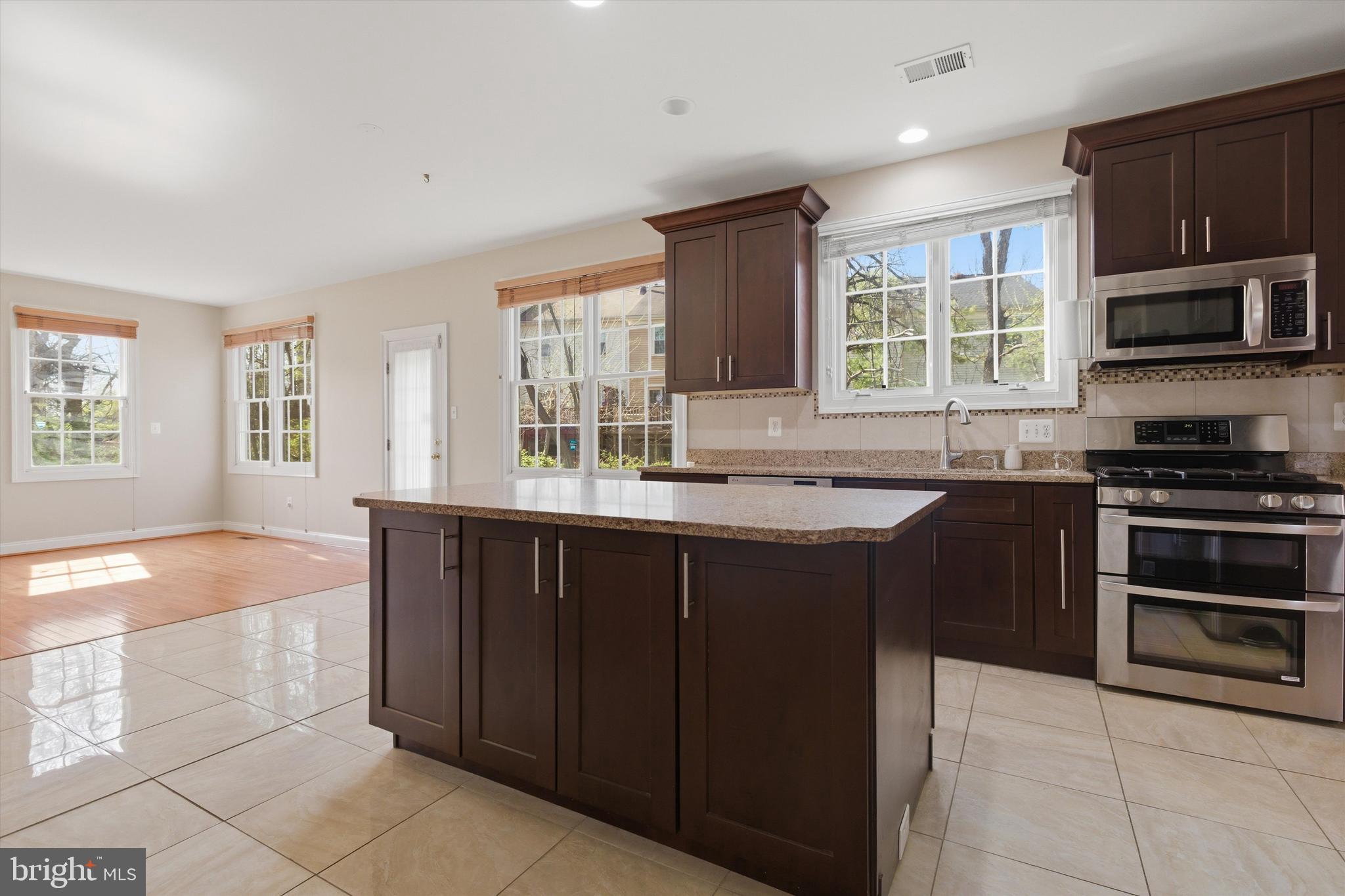 2902 Marlow Farm Terrace Silver Spring, MD 20904 - Photo 17 of 52