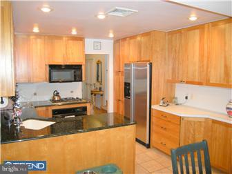 1014 Old Ford Road Huntingdon Valley, PA 19006 - Photo 4 of 12 Kitchen