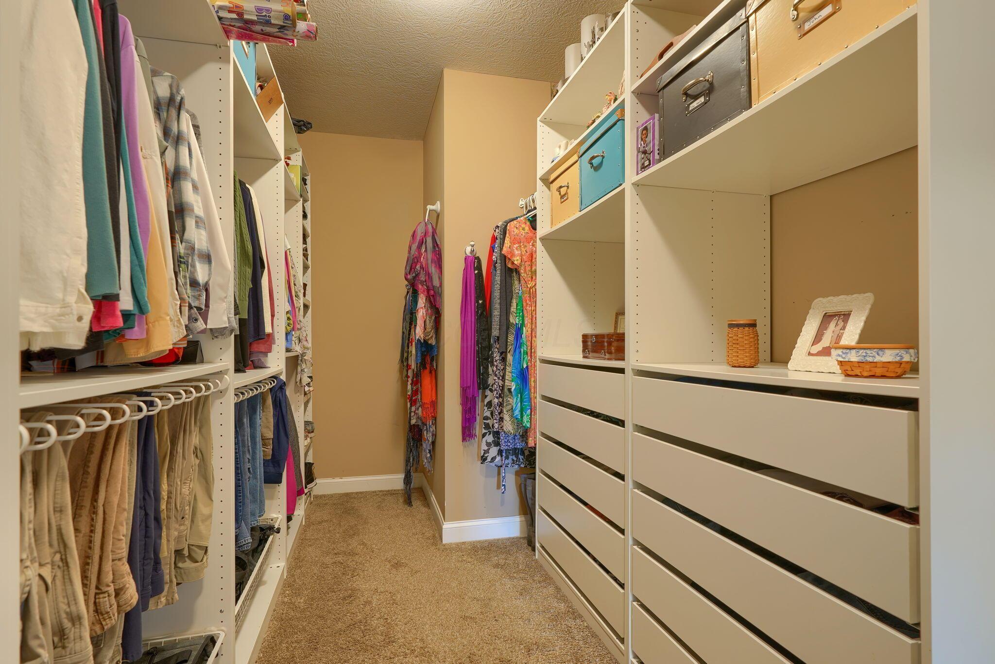 6223 Wilson Road Northwest Lancaster, OH 43130 - Photo 45 of 111 Customization through out