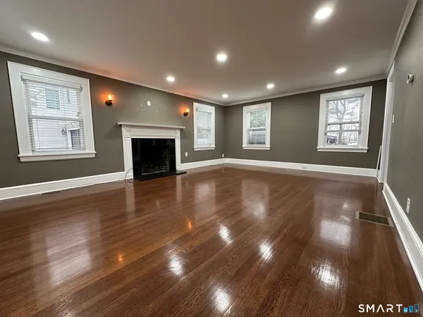 $3,500 | 70 Hawthorne Street, Bridgeport, CT 06610