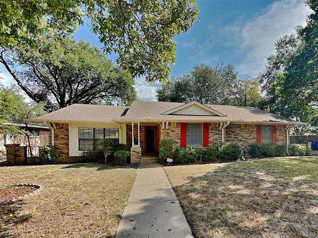 $2,450 | 5928 Fox Hill Lane, Dallas, TX 75232