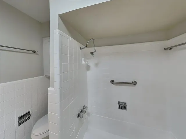 $2,450 | 5928 Fox Hill Lane, Dallas, TX 75232