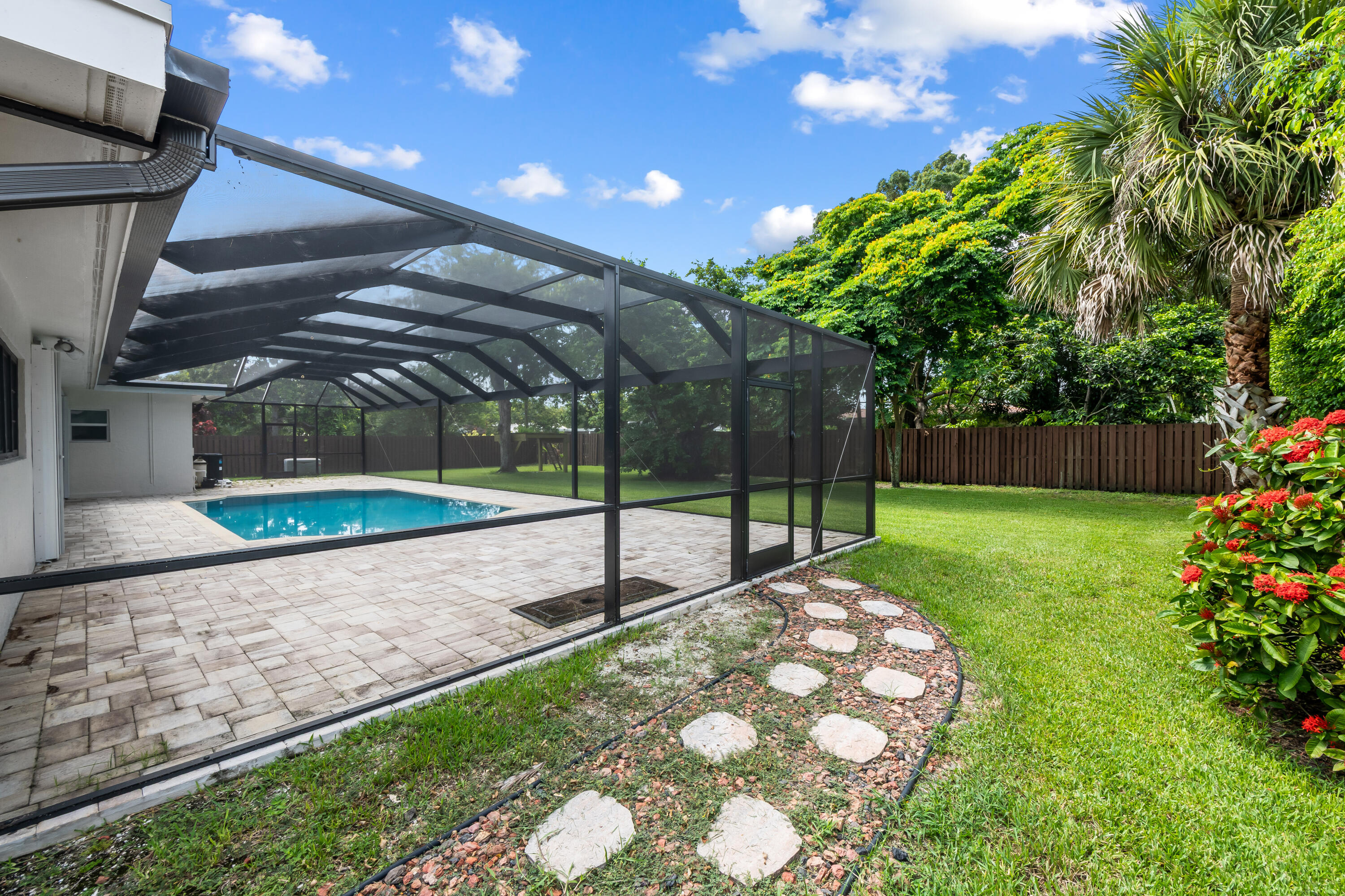 5720 Southwest 7th Street Plantation, FL 33317 - Photo 27 of 42 Backyard