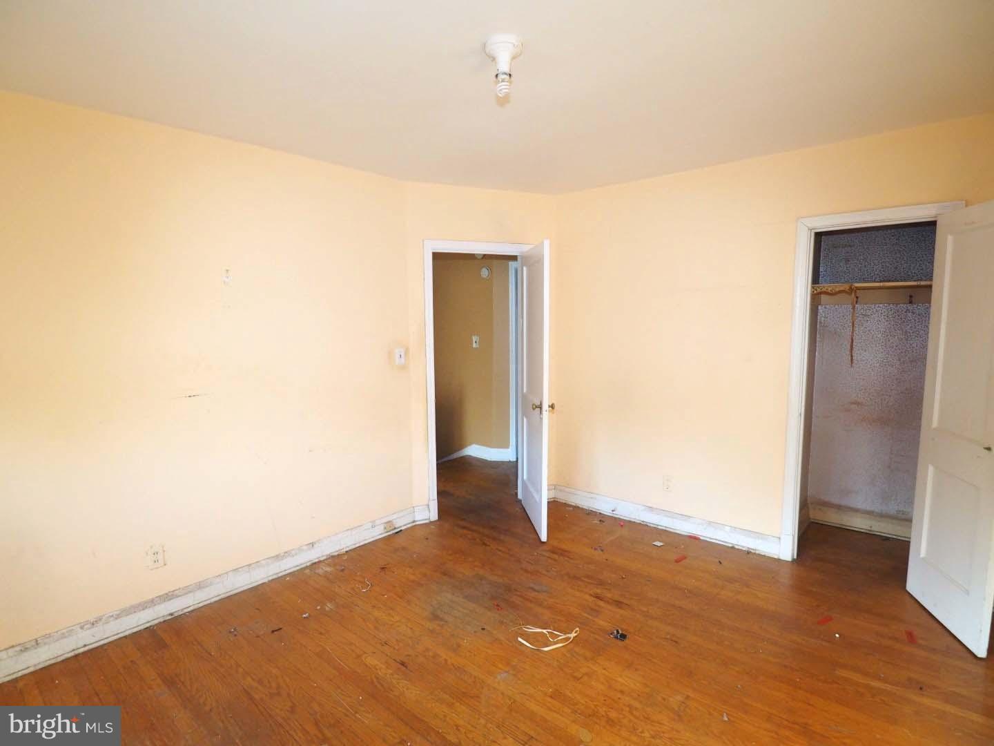 829 Braeside Road Baltimore, MD 21229 - Photo 15 of 19 Bedroom