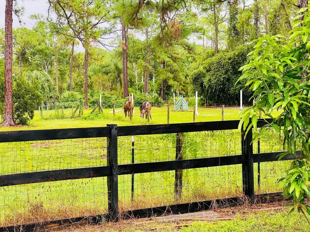 $779,000 | 17225 78th Road North, Loxahatchee, FL 33470