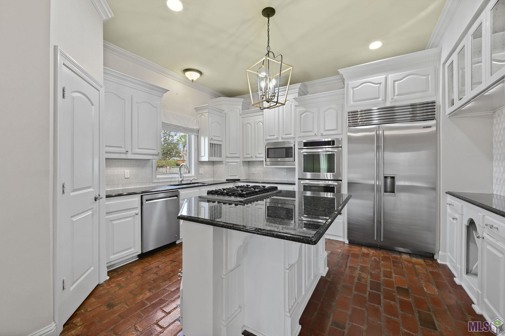 3234 Silver Sand Drive Baton Rouge, LA 70816 - Photo 8 of 59