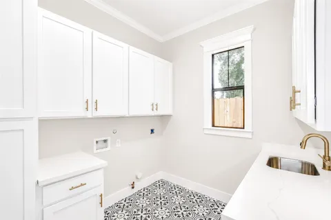 $1,350,000 | 1013 Martin Street, Houston, TX 77018