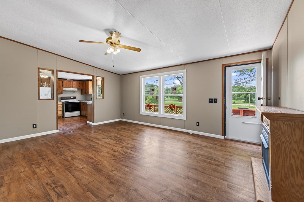 601 Parsonage Avenue Rural Retreat, VA 24368 - Photo 8 of 81 Gallery Image 8