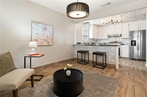 $250,000 | 800 Hickory Street, Gretna, LA 70056