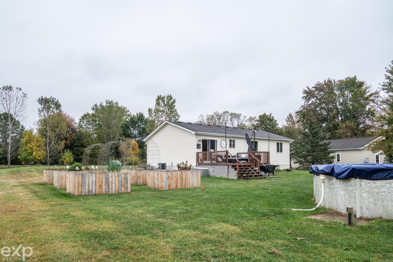 7084 Marsh Road Marine City, MI 48039 - Photo 44 of 45 50191165-eab4ced7-d1ae-4c3e-ace5-4bbd90575d38.JPG