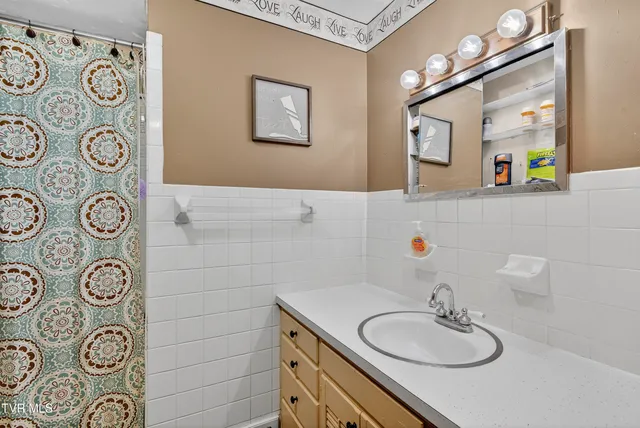 $219,999 | 1348 Highland Drive, Marion, VA 24354