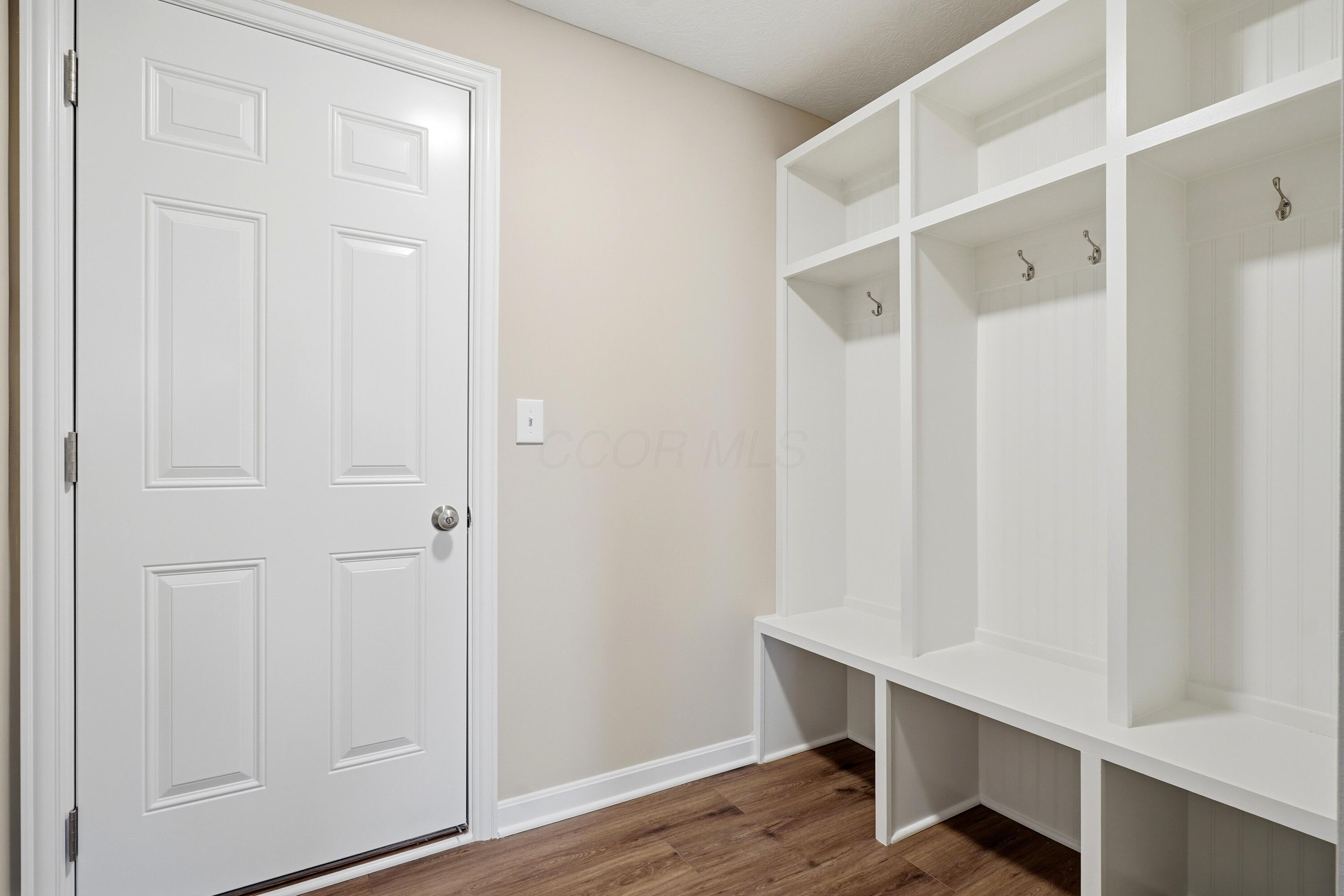 5477 Valleydale Road Powell, OH 43065 - Photo 21 of 40 Mud Room
