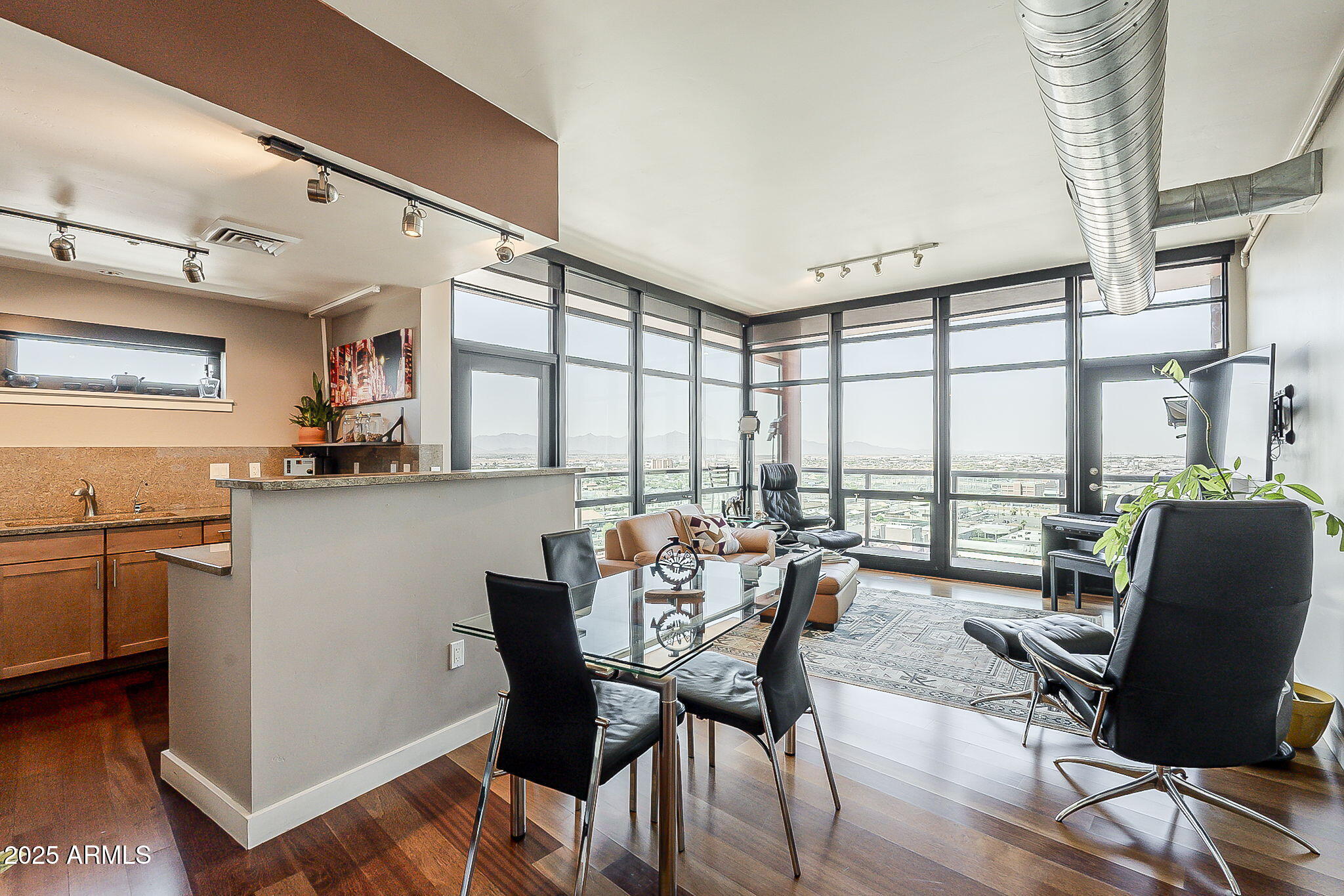 310 South 4th Street, Unit 1601 Phoenix, AZ 85004 - Photo 4 of 54 5-web-or-mls-4th St-5