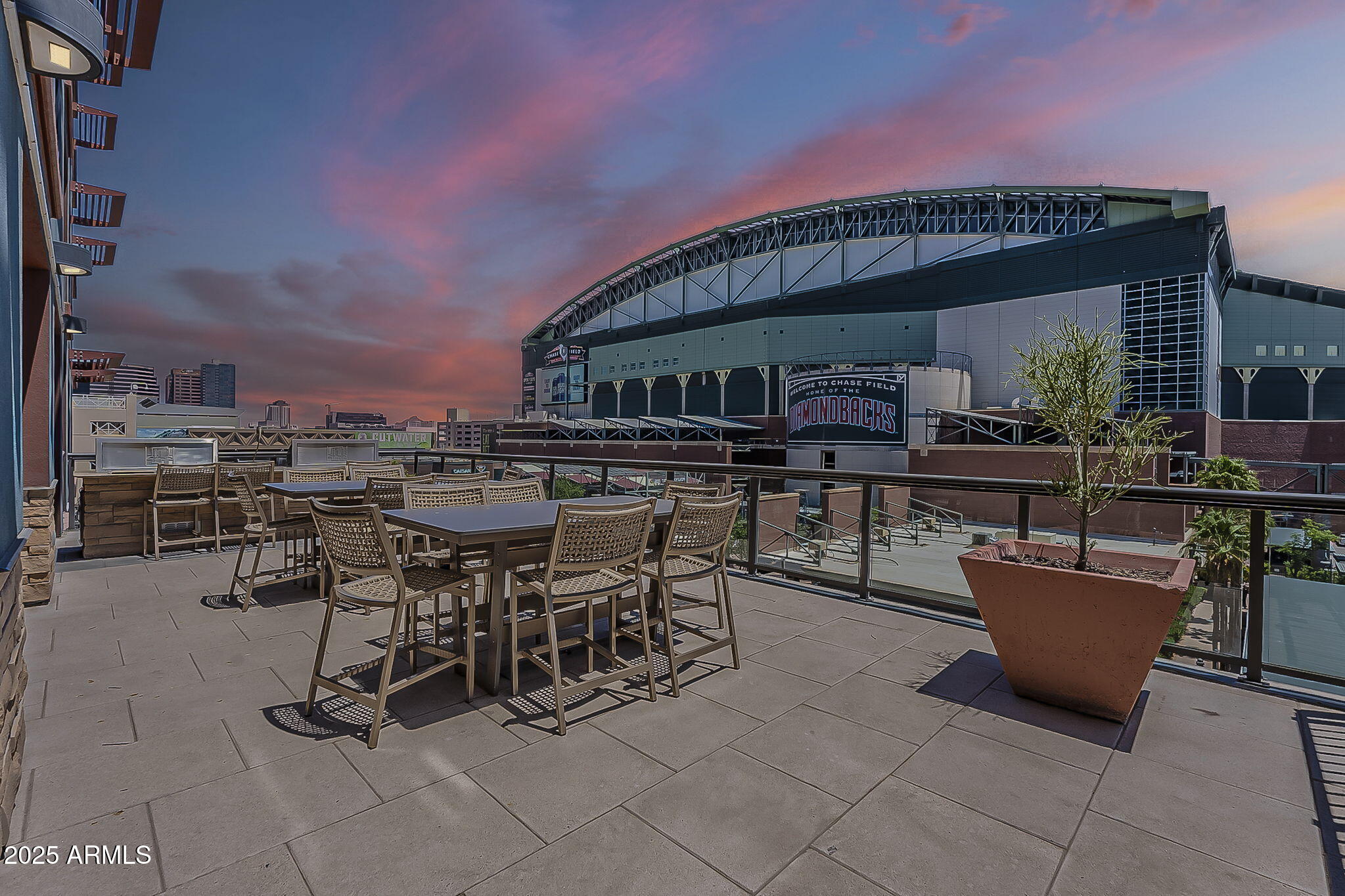 310 South 4th Street, Unit 1601 Phoenix, AZ 85004 - Photo 53 of 54 64-web-or-mls-4th St-53 (2)