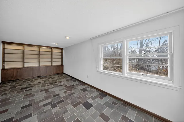 $259,000 | 956 14th Avenue Southwest, Rochester, MN 55902