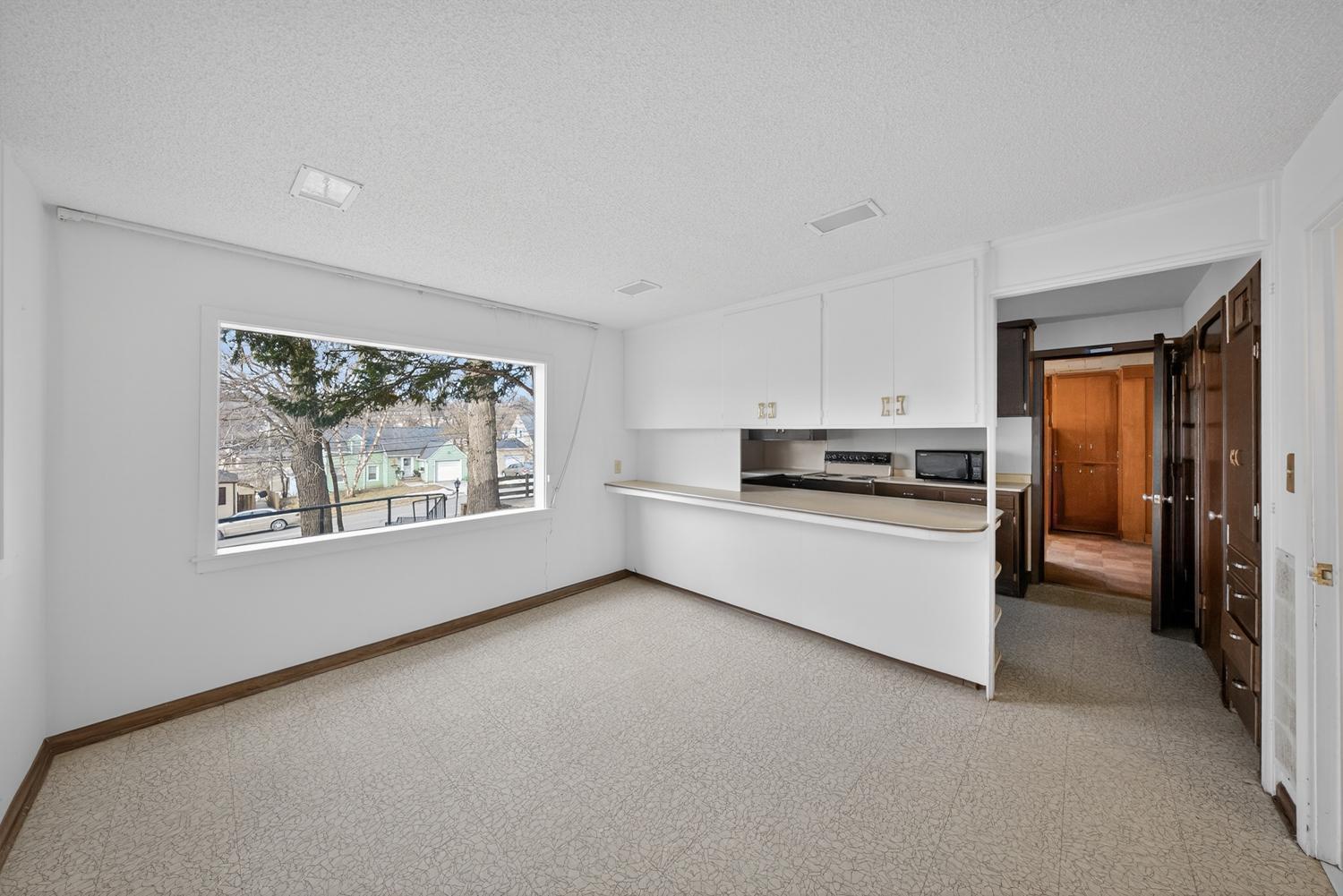 956 14th Avenue Southwest Rochester, MN 55902 - Photo 14 of 52