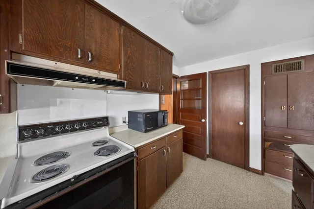 $259,000 | 956 14th Avenue Southwest, Rochester, MN 55902