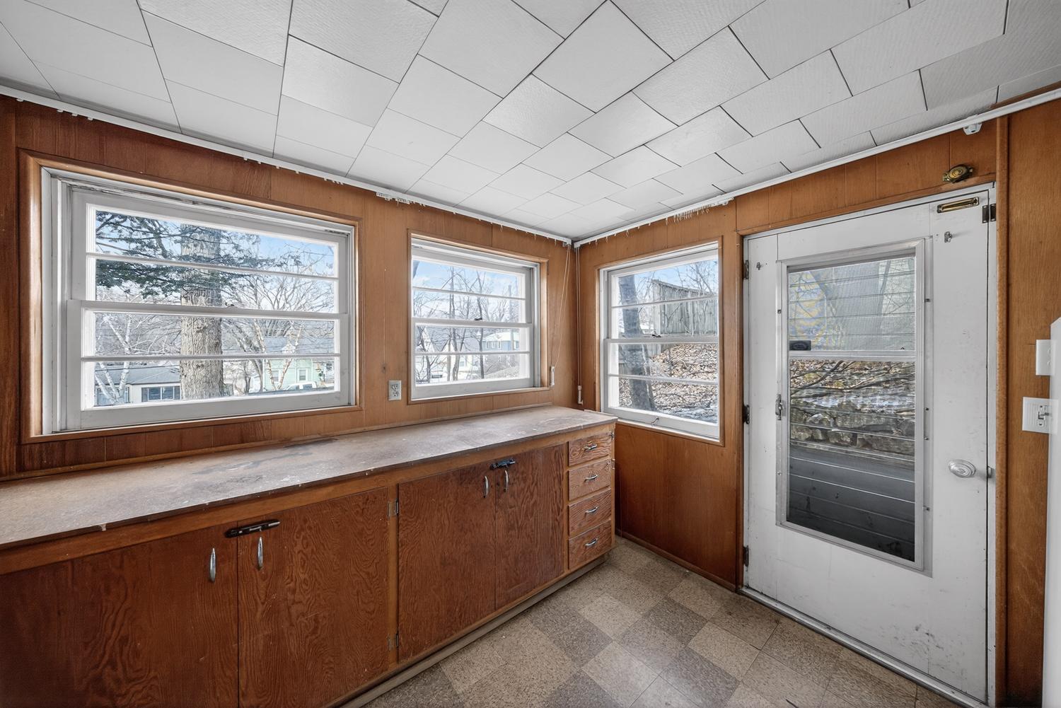 956 14th Avenue Southwest Rochester, MN 55902 - Photo 26 of 52