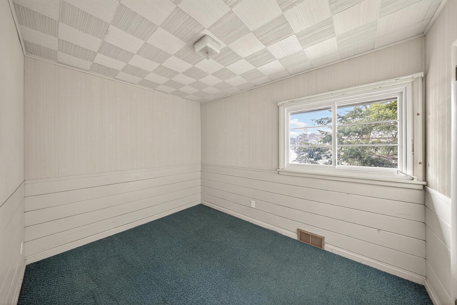 956 14th Avenue Southwest Rochester, MN 55902 - Photo 37 of 52