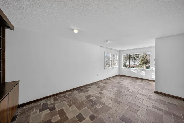 $259,000 | 956 14th Avenue Southwest, Rochester, MN 55902