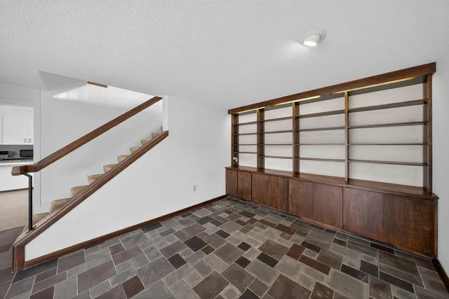 $259,000 | 956 14th Avenue Southwest, Rochester, MN 55902