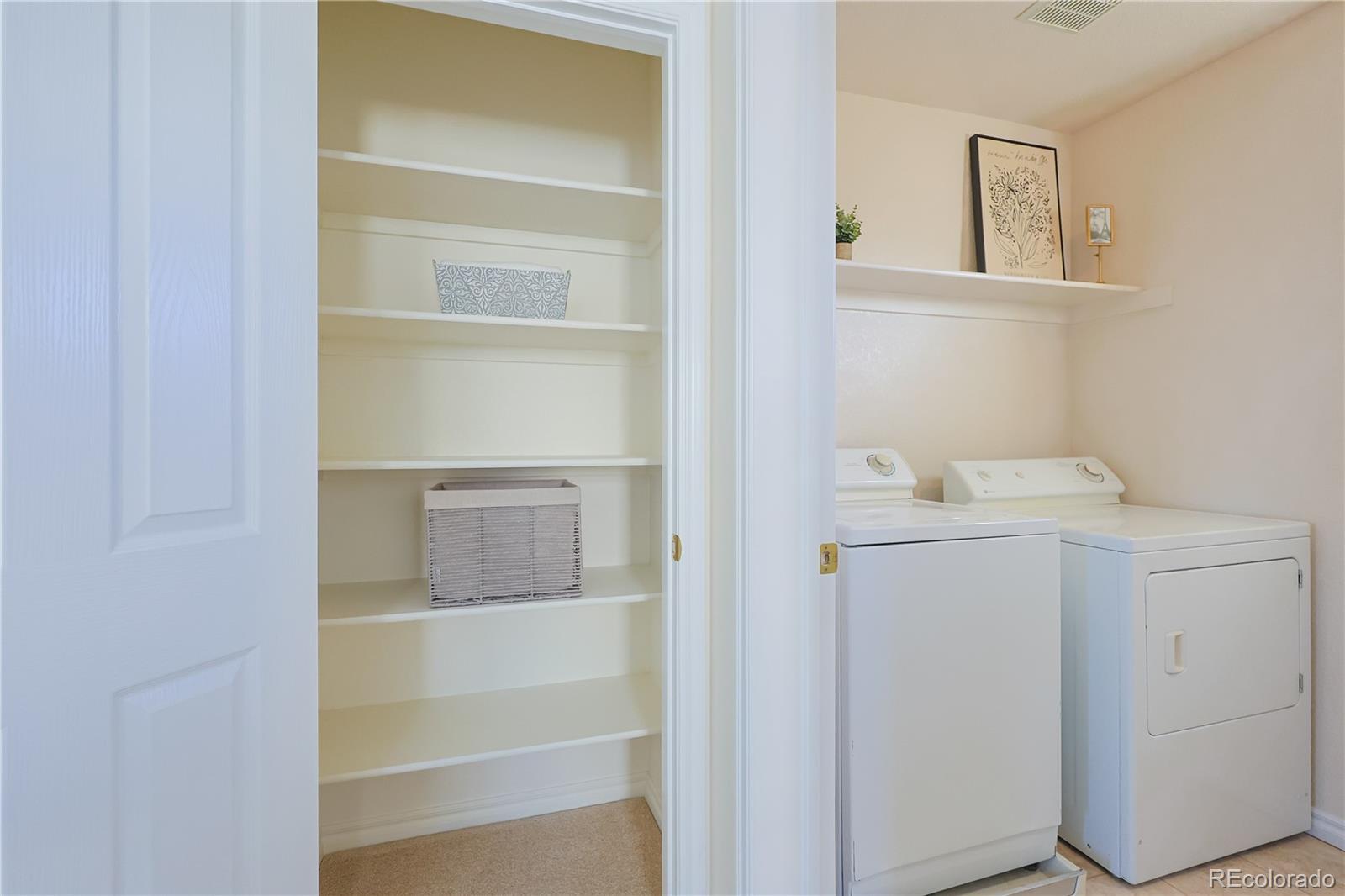 10715 Riverbrook Circle Highlands Ranch, CO 80126 - Photo 30 of 40