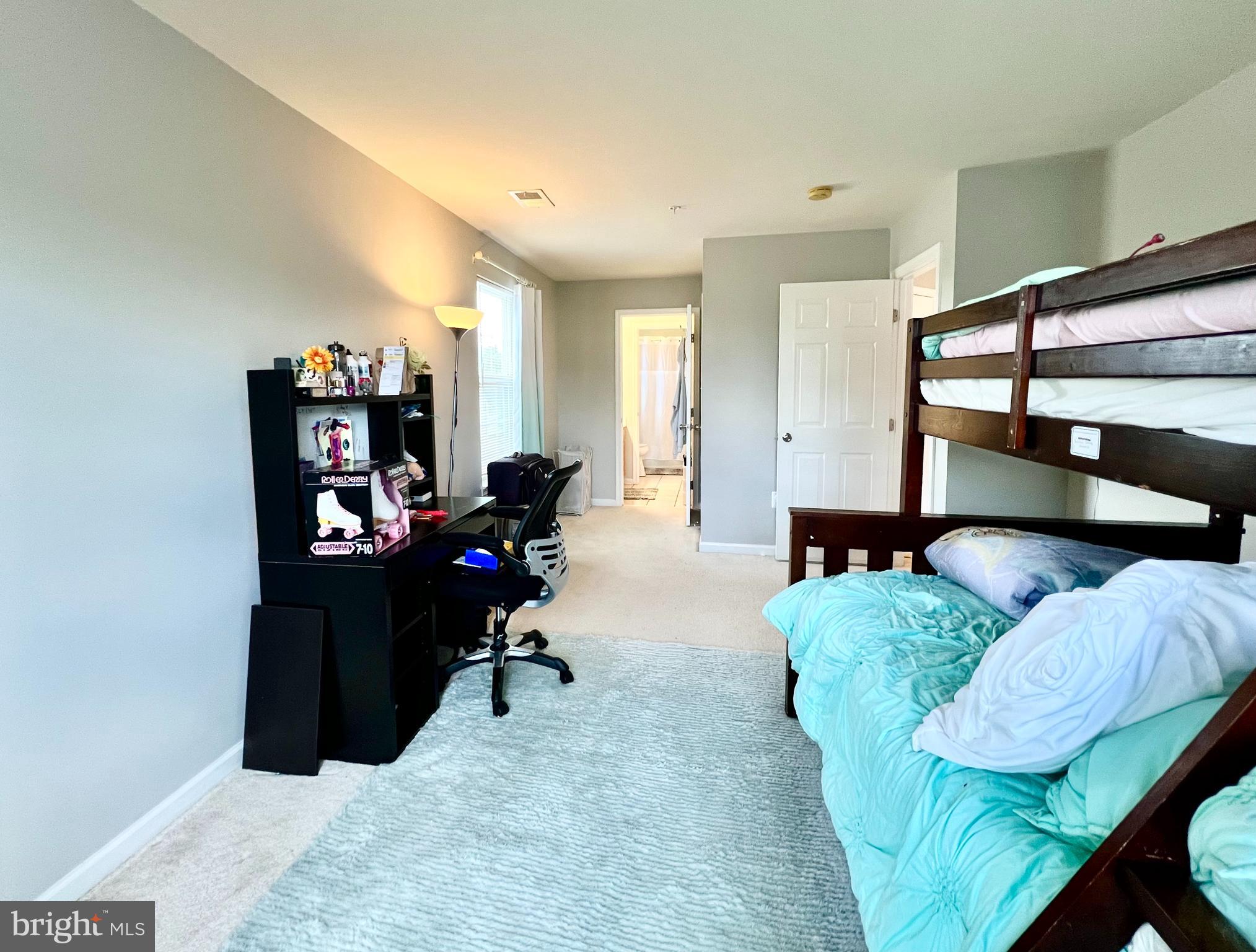 13501 Oaklands Manor Drive Laurel, MD 20708 - Photo 35 of 46 a living room with furniture