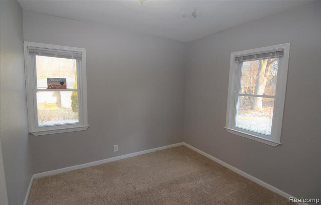 5330 Hillcrest Road Clarkston, MI 48346 - Photo 12 of 18