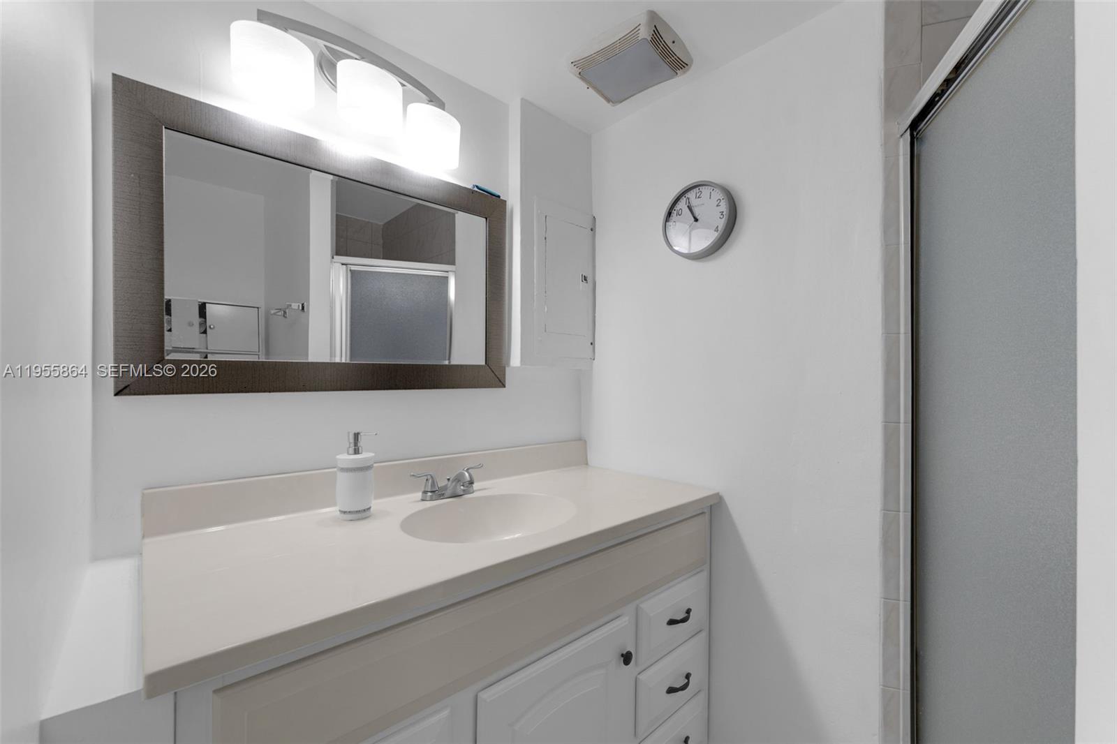 4321 Southwest 138th Court Miami, FL 33175 - Photo 15 of 40