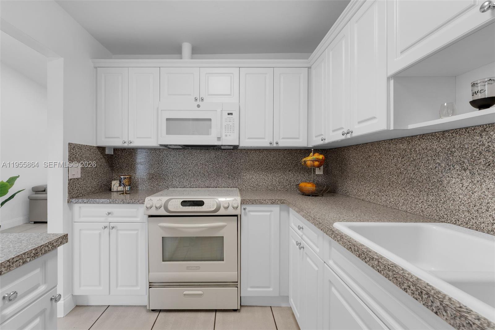 4321 Southwest 138th Court Miami, FL 33175 - Photo 8 of 40