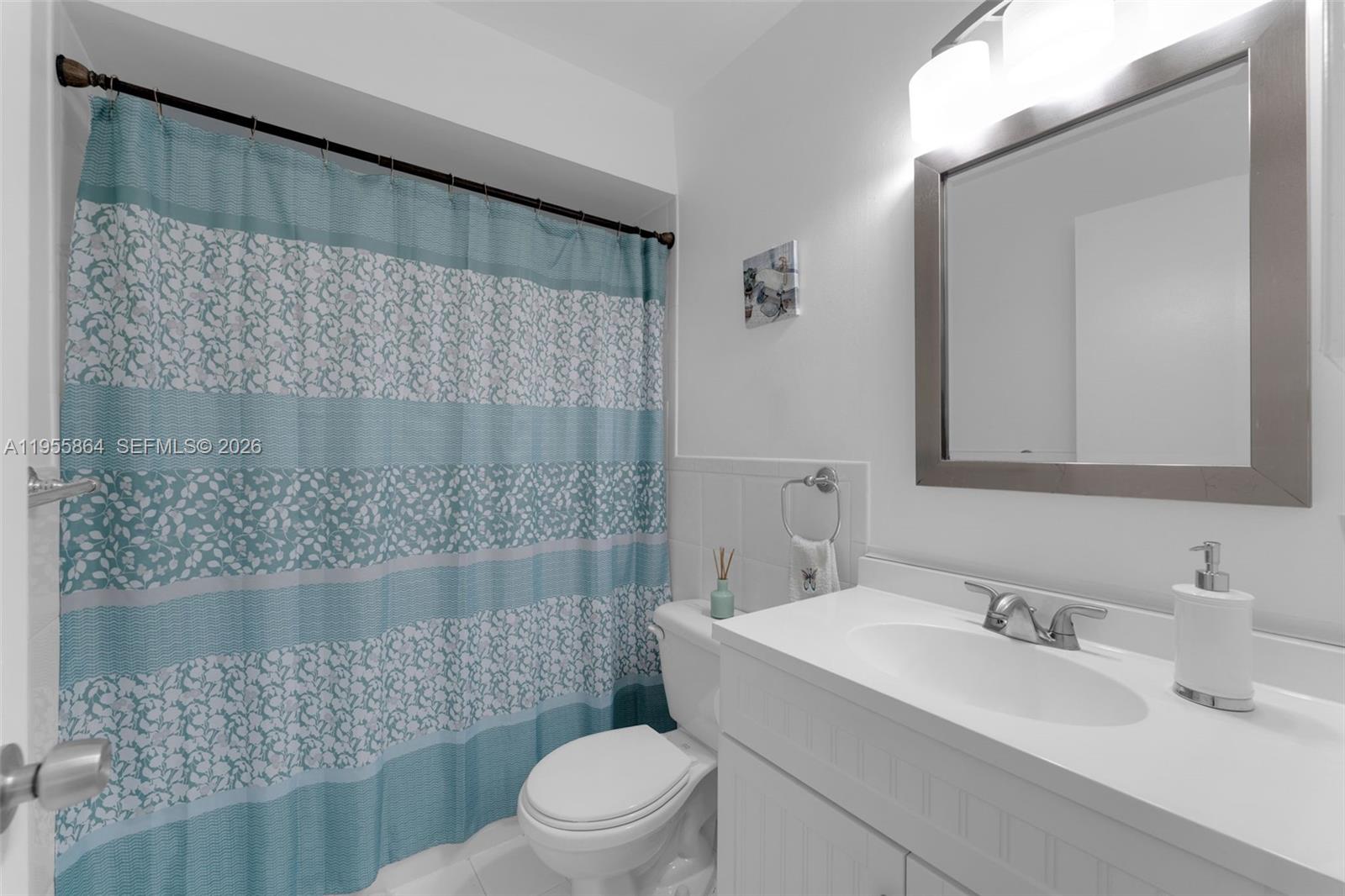 4321 Southwest 138th Court Miami, FL 33175 - Photo 10 of 40