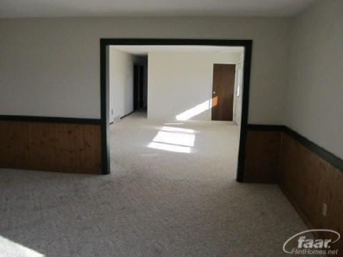 10104 Morrish Road Swartz Creek, MI 48473 - Photo 16 of 24 20201487-15.JPG