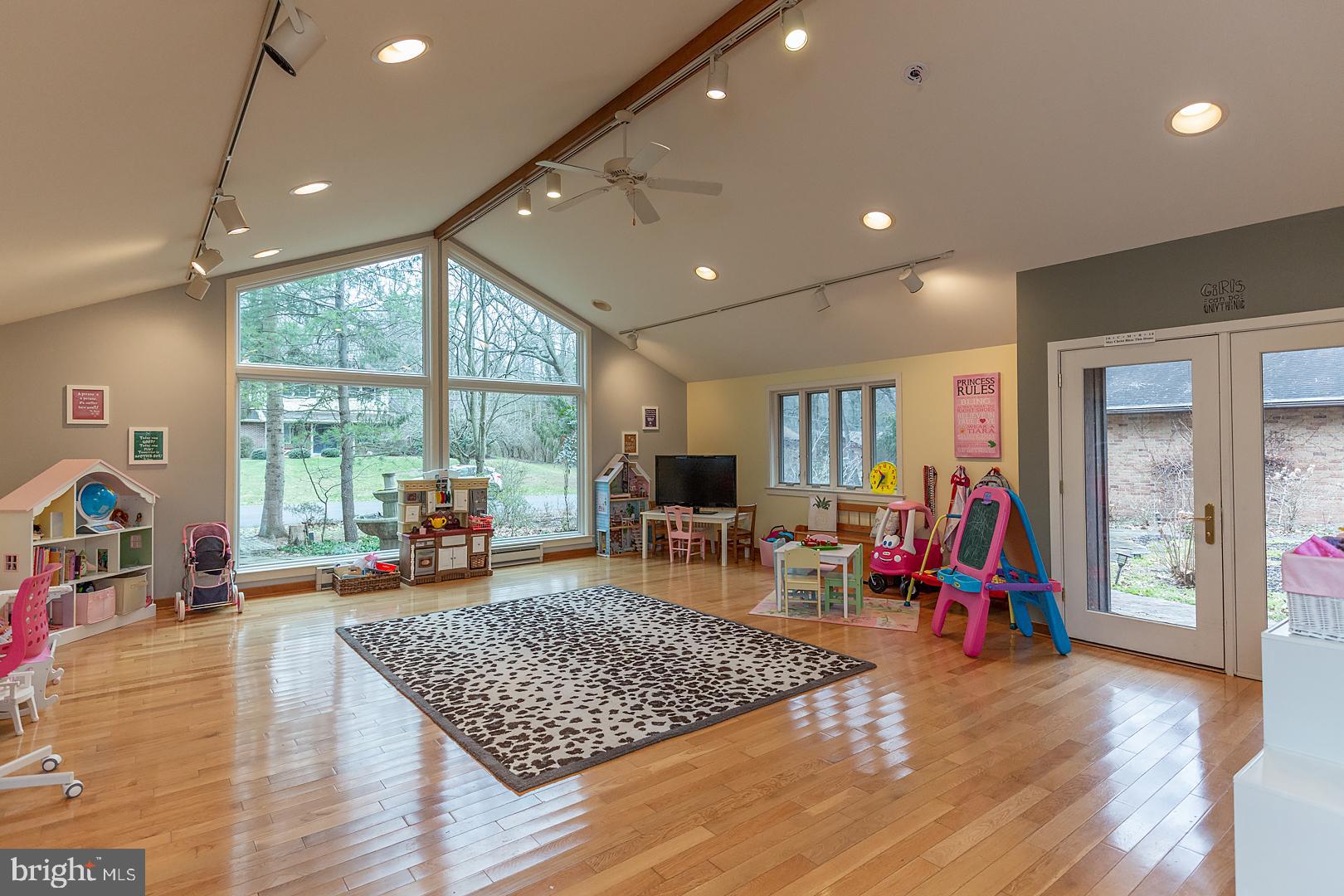203 Valley Road Mount Gretna, PA 17064 - Photo 51 of 82 Great room