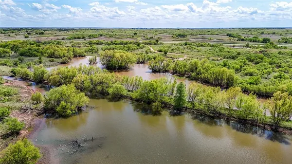 $2,800,000 | 6924 Highway 82, Nocona, TX 76255