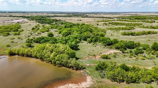 $2,800,000 | 6924 Highway 82, Nocona, TX 76255