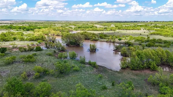 $2,800,000 | 6924 Highway 82, Nocona, TX 76255