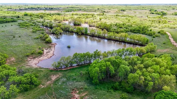 $2,800,000 | 6924 Highway 82, Nocona, TX 76255