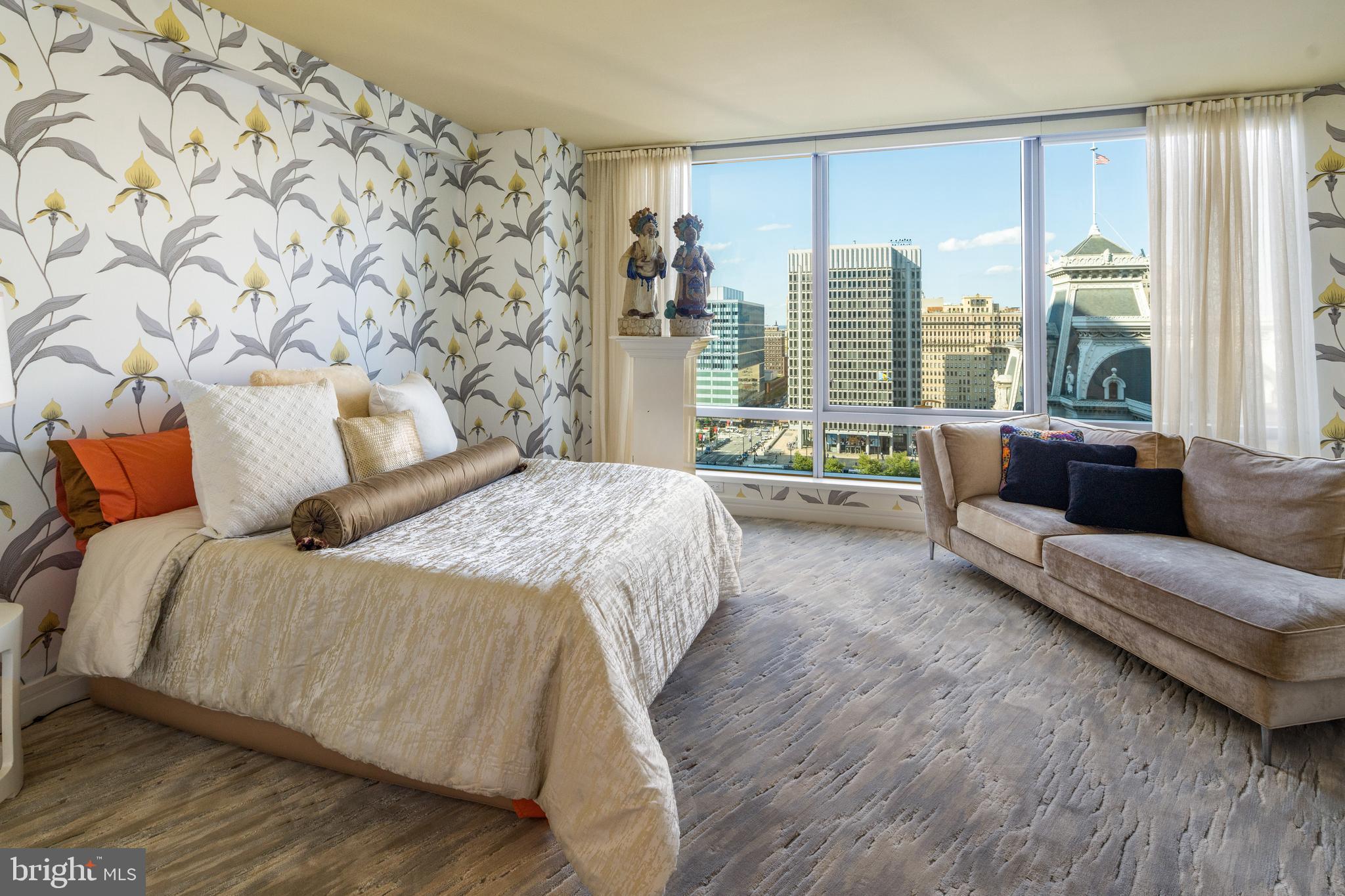 1414 South Penn Square, Unit 17B Philadelphia, PA 19102 - Photo 20 of 33 Main Suite with Spectacular Views