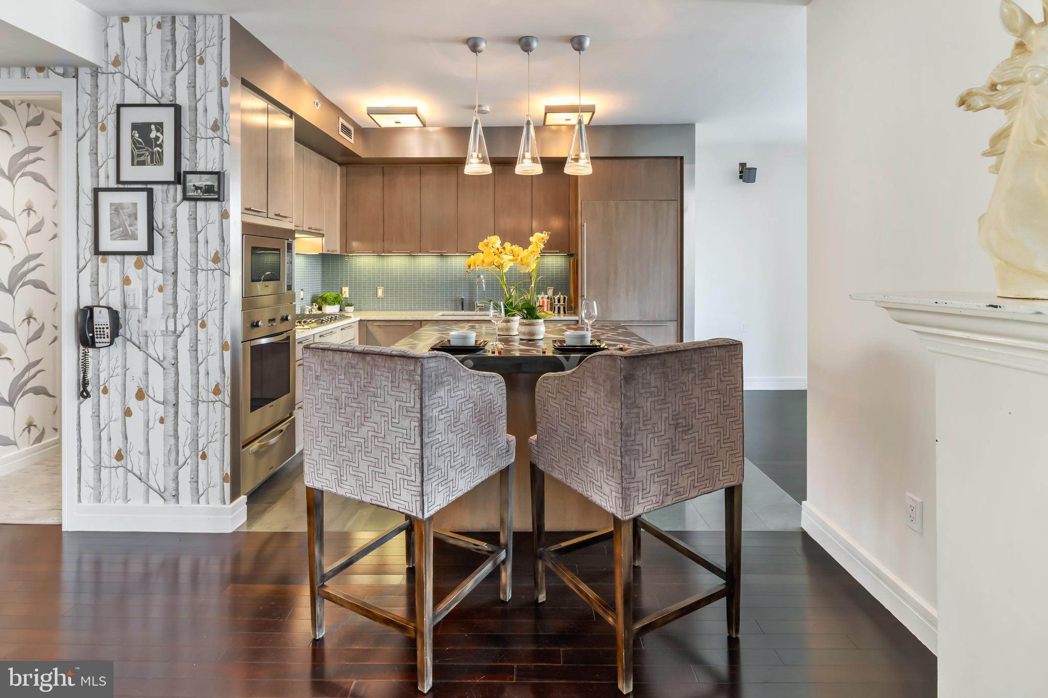 1414 South Penn Square, Unit 17B Philadelphia, PA 19102 - Photo 9 of 33 Kitchen Island with Custom Island