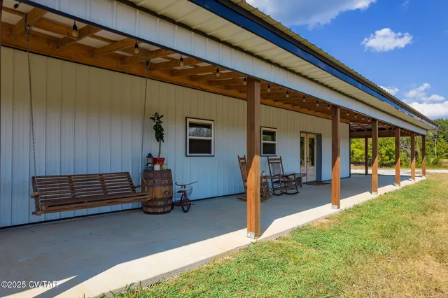 front view of house with a yard