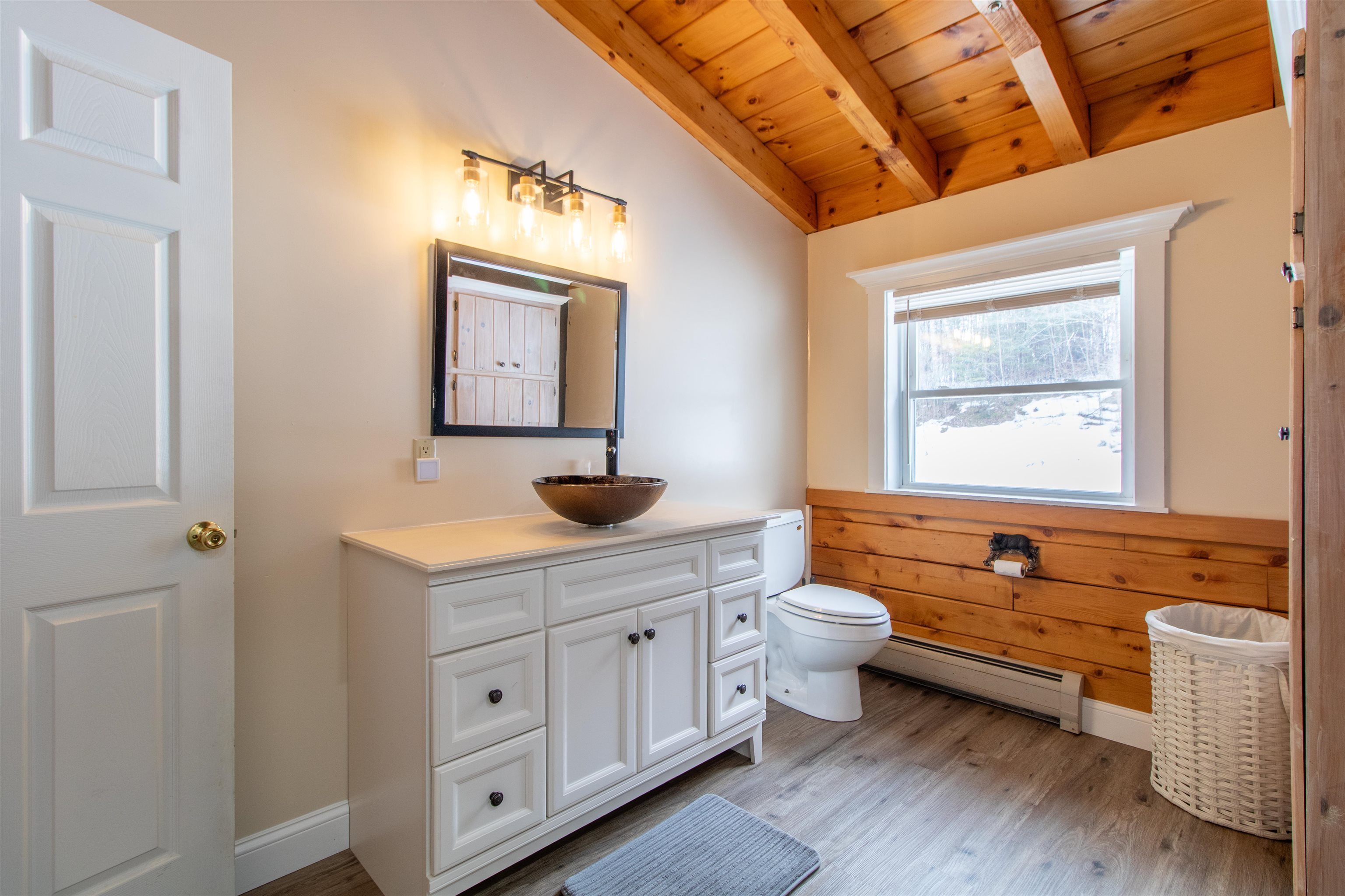 228 Juniper Lane Lyndon, VT 05851 - Photo 16 of 34