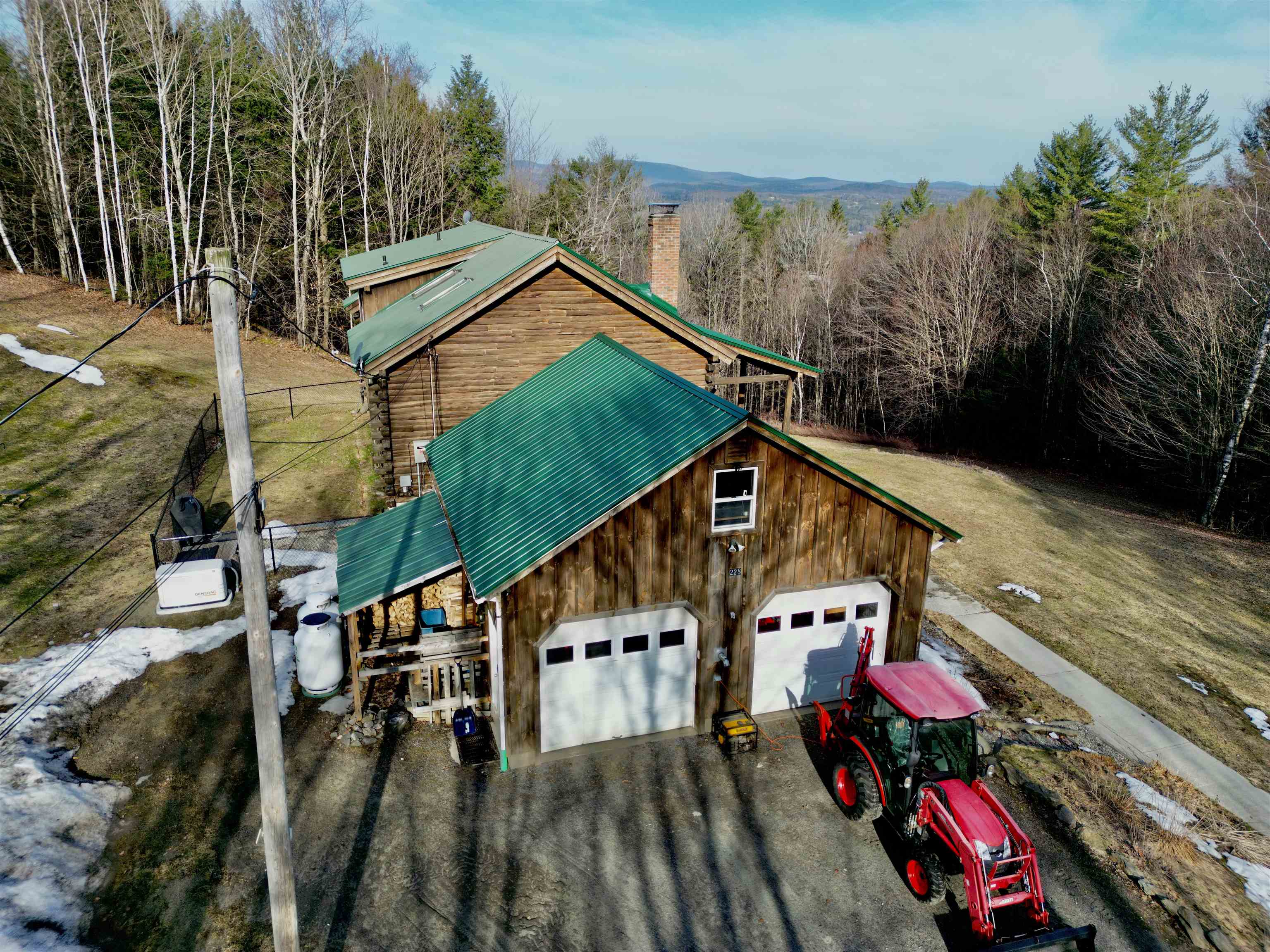 228 Juniper Lane Lyndon, VT 05851 - Photo 3 of 34