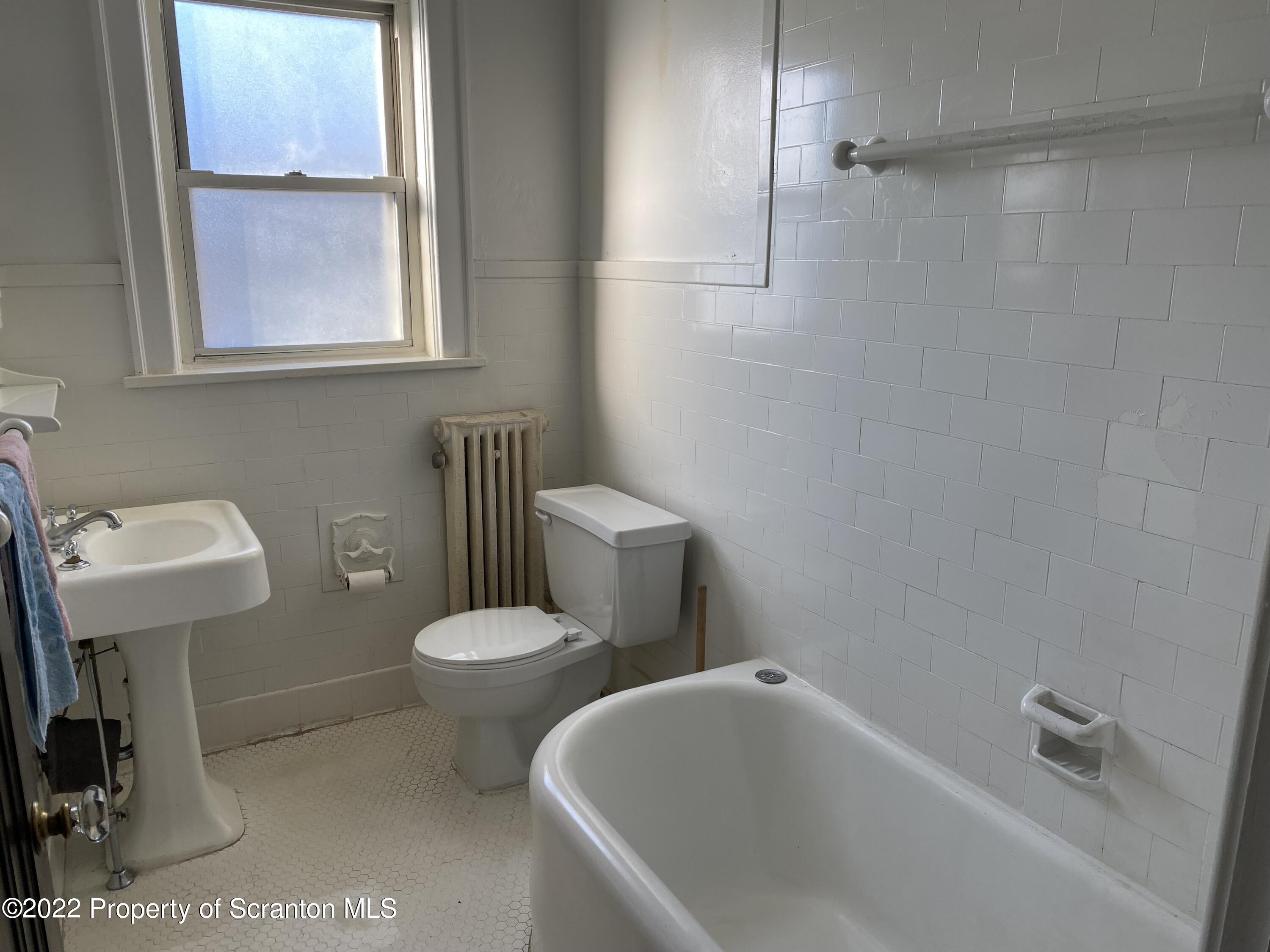 1000 Green Ridge Street Scranton, PA 18509 - Photo 7 of 10 Gallery Image 7