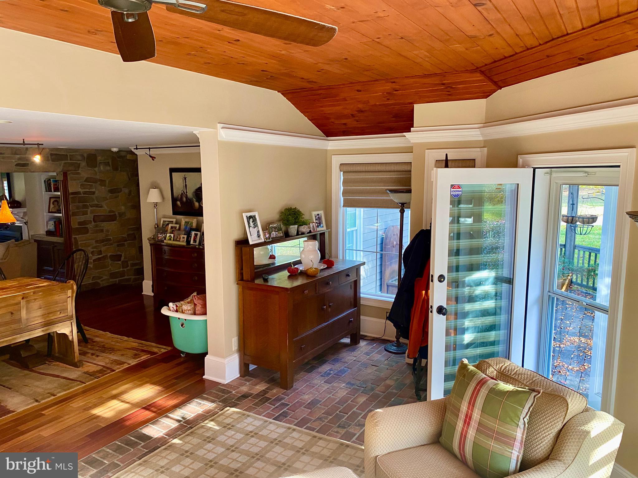 335 Dubois Road Annapolis, MD 21401 - Photo 37 of 59 Gallery Image 37