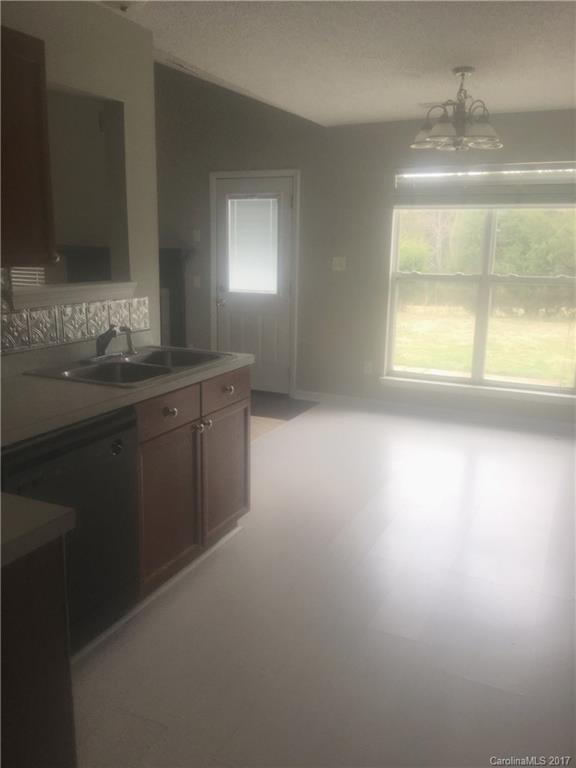 13527 Willow Falls Road Charlotte, NC 28215 - Photo 2 of 17
