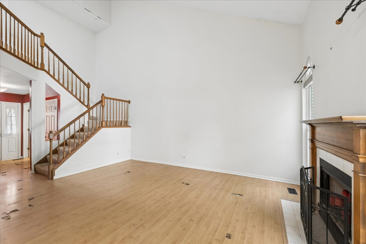 1144 Stillwater Road Elgin, IL 60120 - Photo 7 of 15 Gallery Image 7