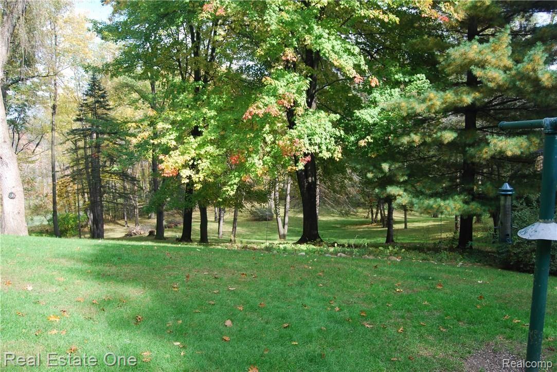 634 Charlesina Drive Rochester, MI 48306 - Photo 23 of 23 DSC_0026.JPG