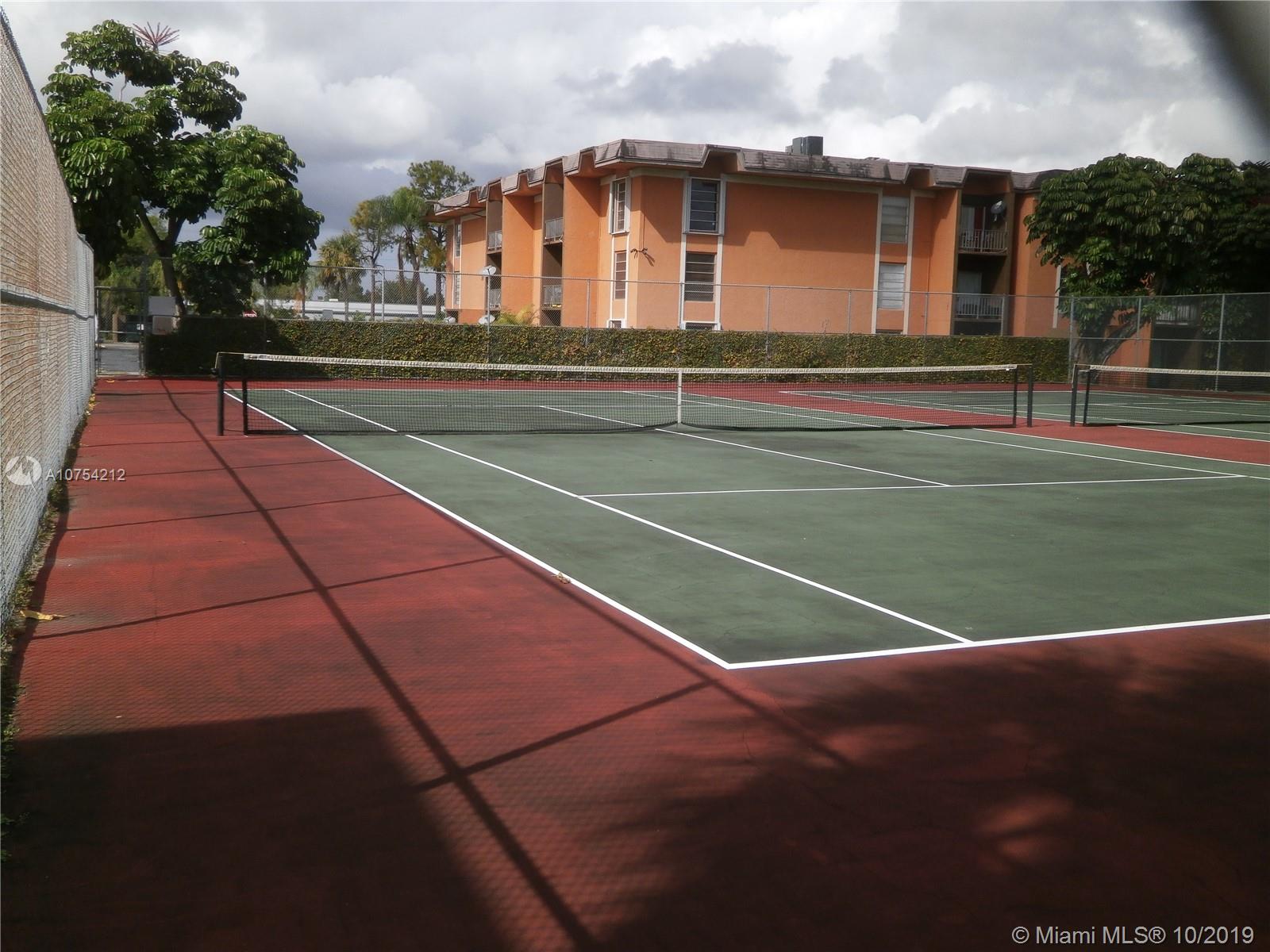 9459 Southwest 76th Street, Unit R4 Miami, FL 33173 - Photo 15 of 19