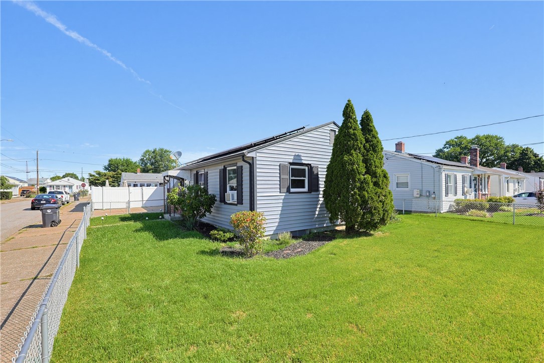 26 Rocco Avenue Pawtucket, RI 02860 - Photo 17 of 19 Gallery Image 17