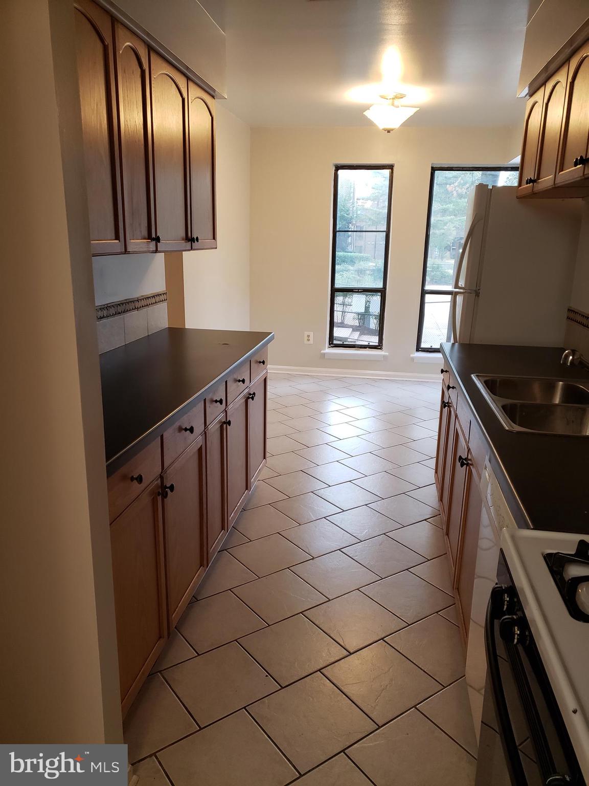 11228 Chestnut Grove Square, Unit 131 Reston, VA 20190 - Photo 10 of 24